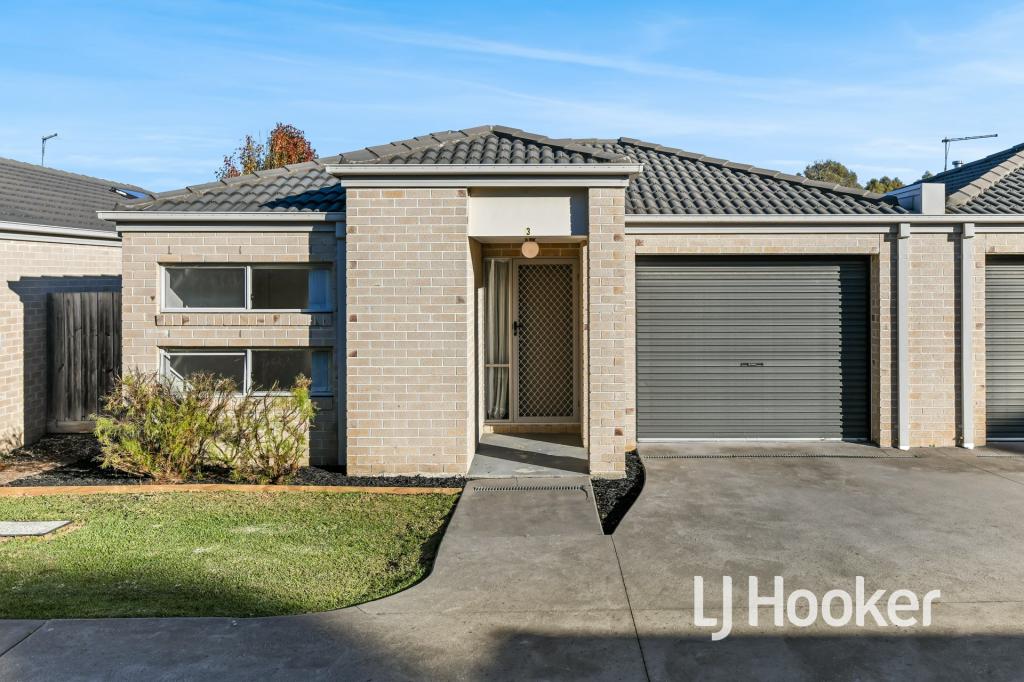 3/34 Sir Thomas Dr, Pakenham, VIC 3810