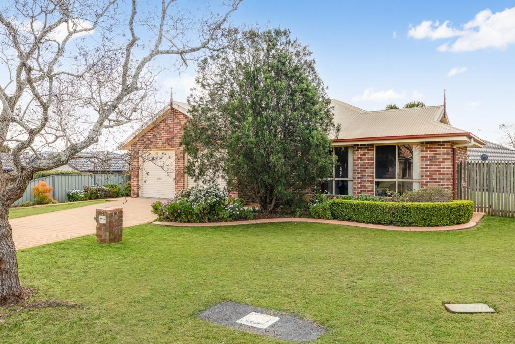 5 Goodman Ct, Middle Ridge, QLD 4350