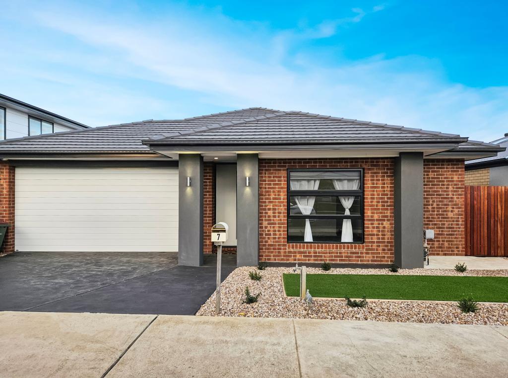 7 Bedajanawa Dr, Grovedale, VIC 3216