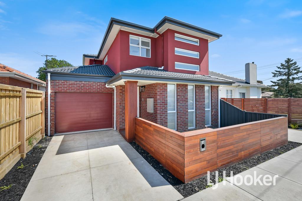 1a Jenner Ct, Hampton Park, VIC 3976