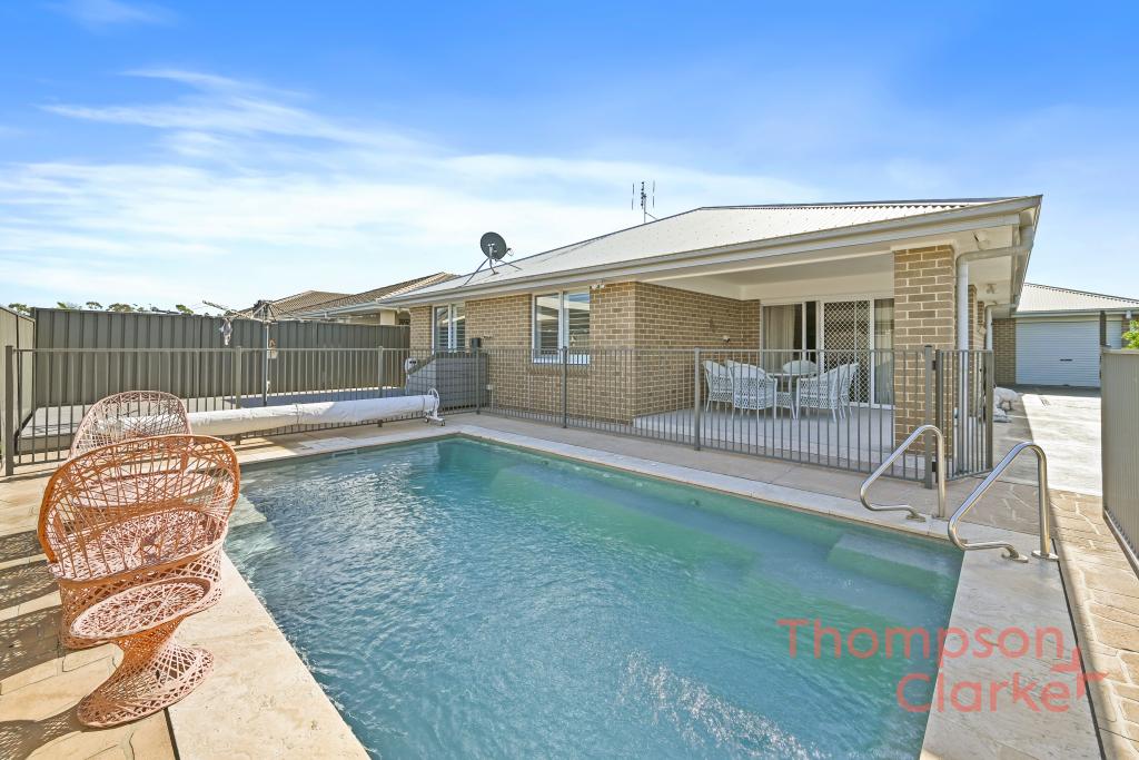 17 Centrefield St, Rutherford, NSW 2320