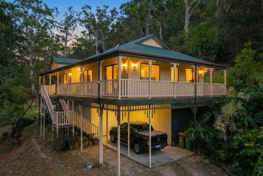 18-20 Honeysuckle Lane, Bonogin, QLD 4213