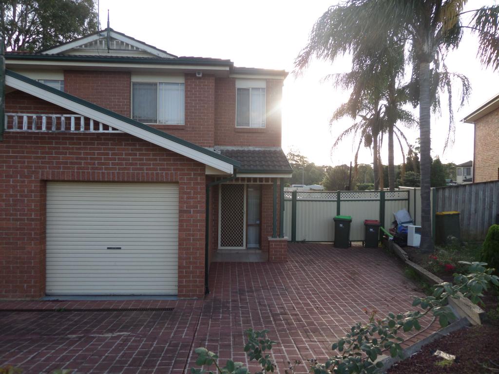 3a Palm Cl, Green Valley, NSW 2168