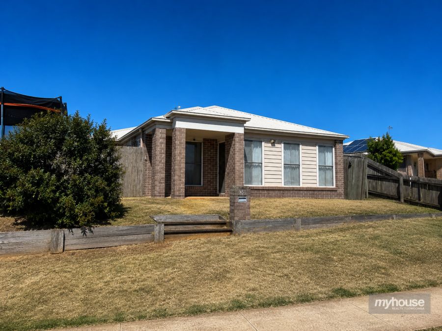 38 Sanctuary Dr, Cranley, QLD 4350