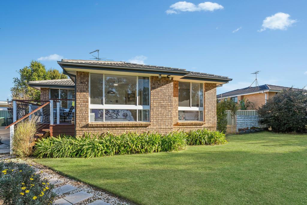 17 Chardonnay Ave, Eschol Park, NSW 2558