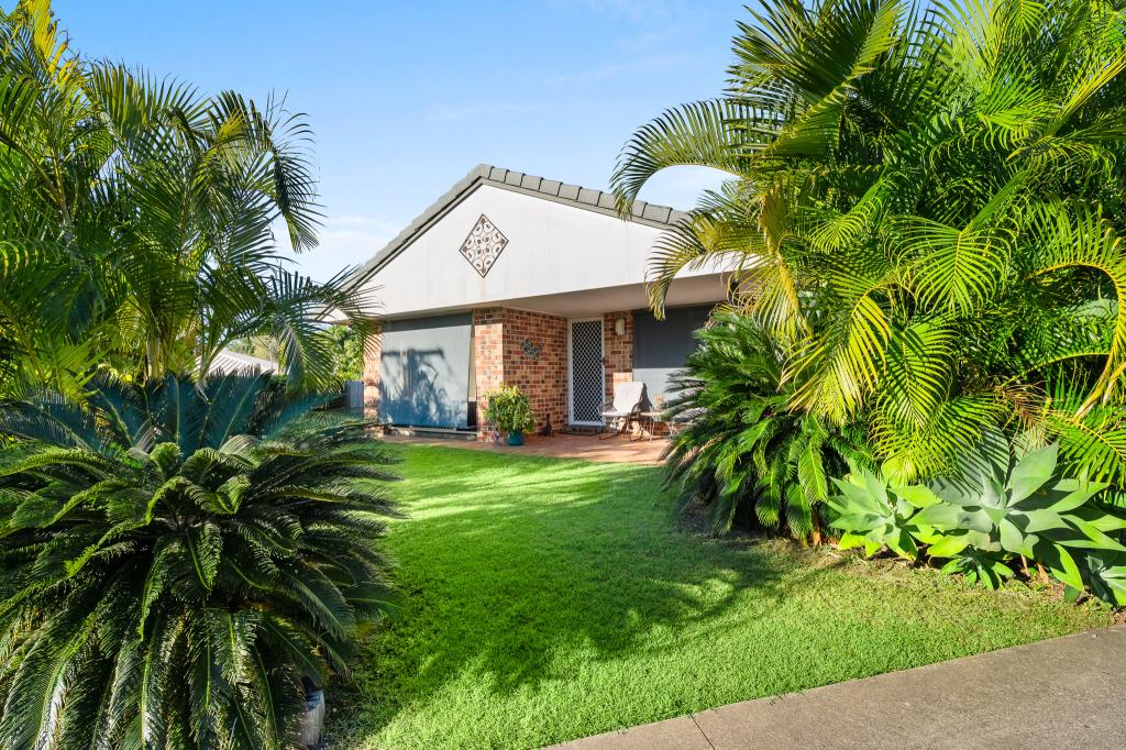 158 Hammond St, Urangan, QLD 4655