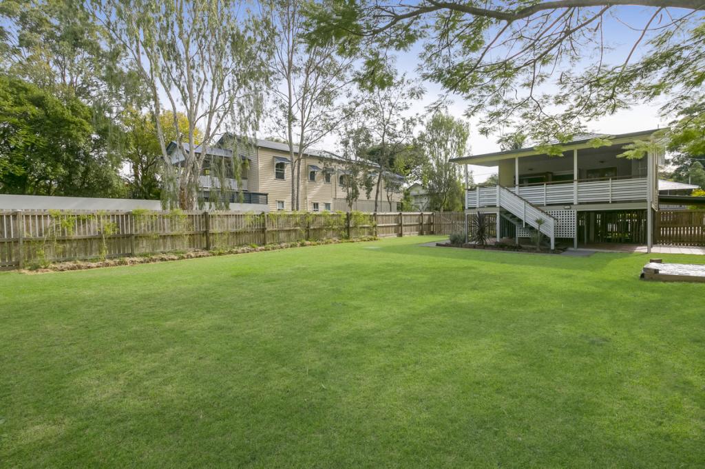 25 Vera St, Toowong, QLD 4066