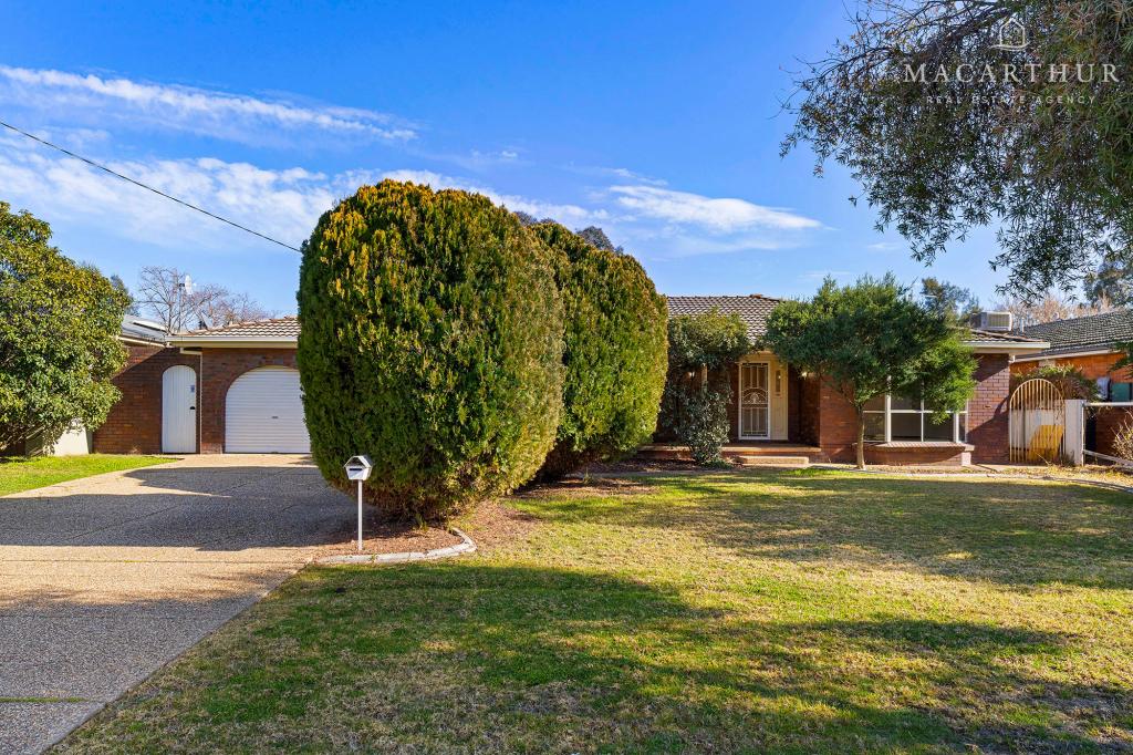 97 Dalkeith Ave, Lake Albert, NSW 2650