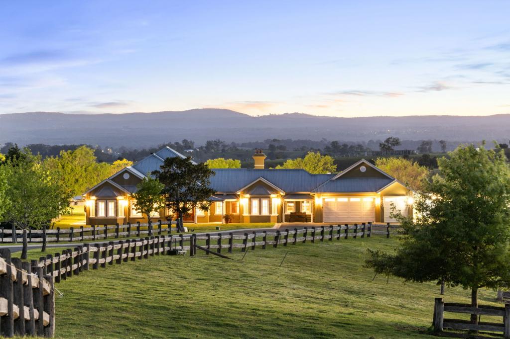 161 Mount Hercules Rd, Razorback, NSW 2571