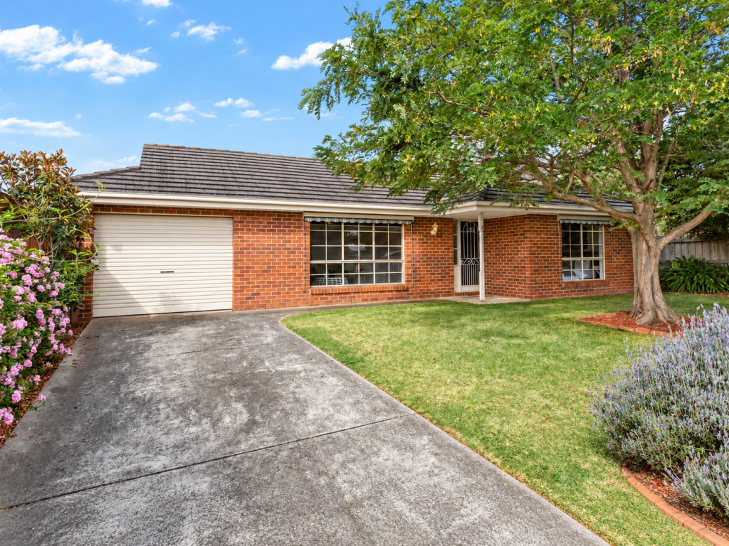 3 Amarina Cres, Grovedale, VIC 3216