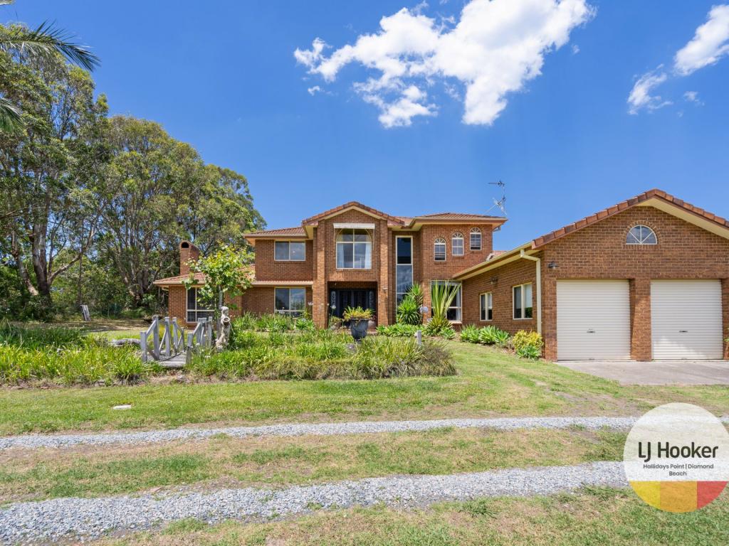 12 MAJESTIC PL, DIAMOND BEACH, NSW 2430