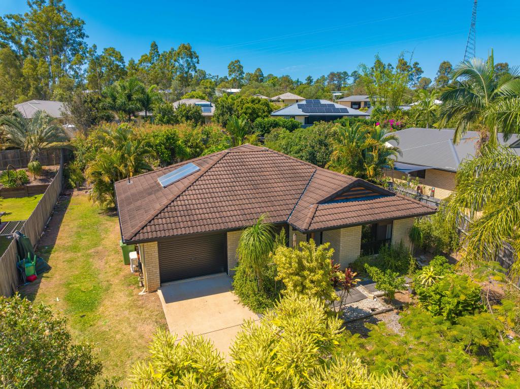 11 Inverness St, Southside, QLD 4570