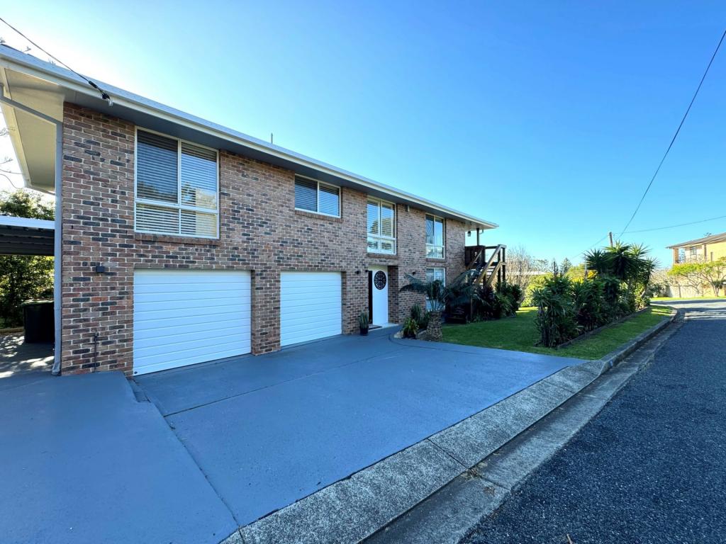 1 Callemondah Lane, Black Head, NSW 2430