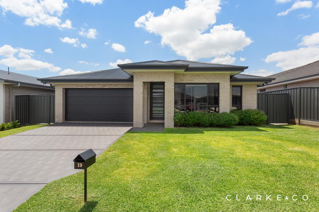 19 Masters St, Rutherford, NSW 2320
