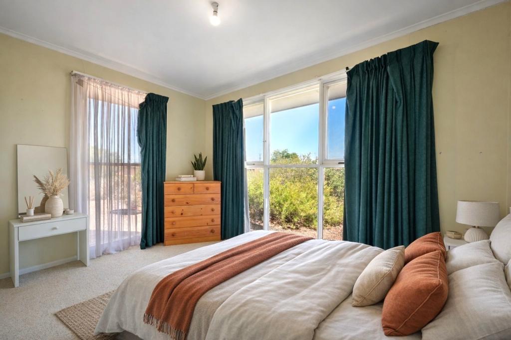 17 Ferry St, Whyalla Playford, SA 5600