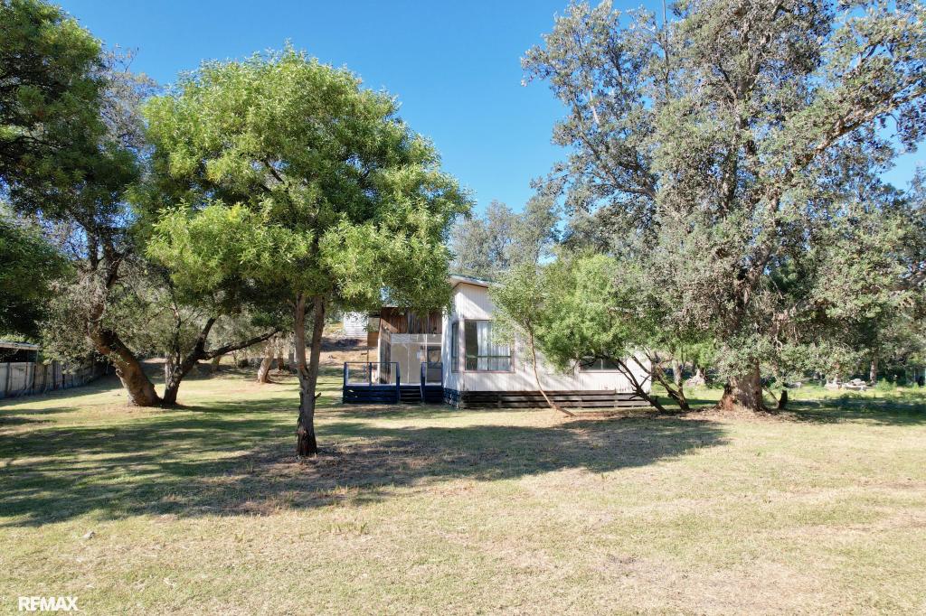 105 Fifth Ave, Paradise Beach, VIC 3851
