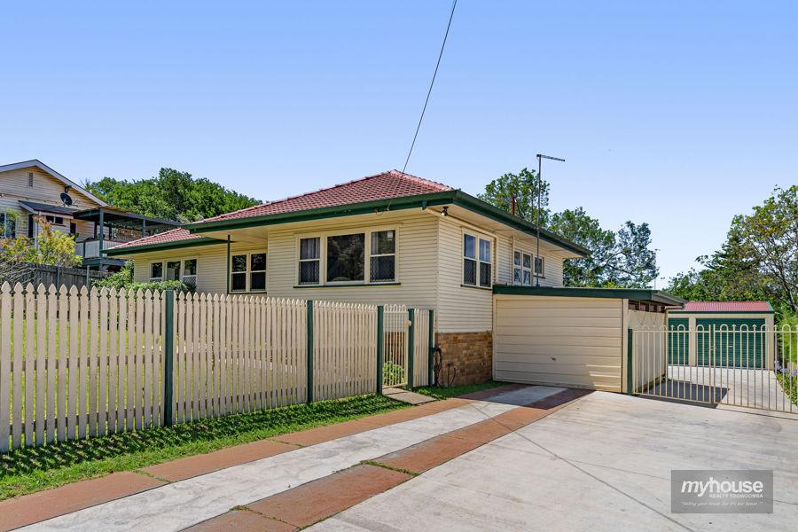 275 South St, South Toowoomba, QLD 4350