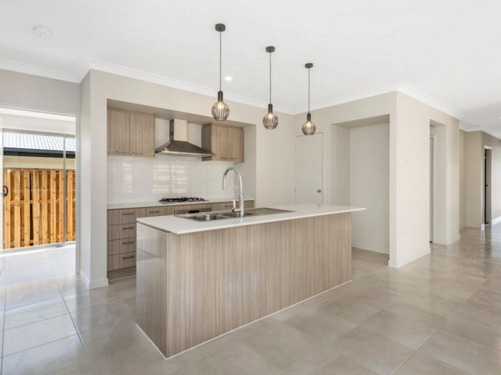 34 Bailey Ct, Ormeau, QLD 4208