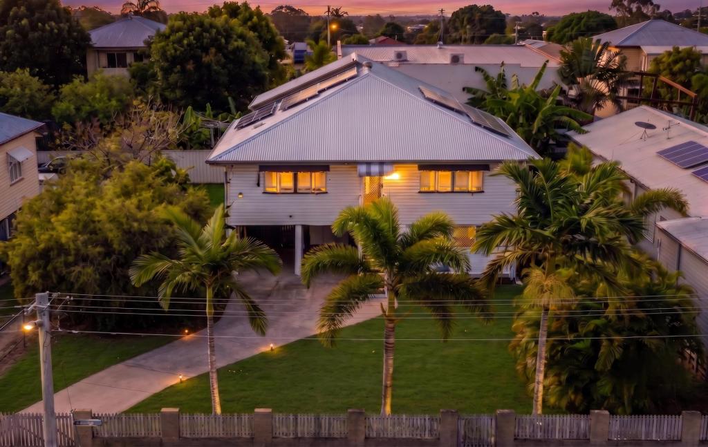 1 Seventh St, Railway Estate, QLD 4810