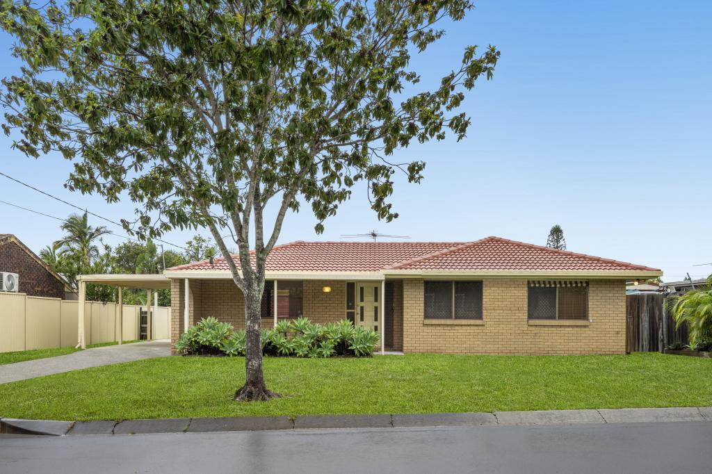 37 HARDING BVD, MOUNT WARREN PARK, QLD 4207