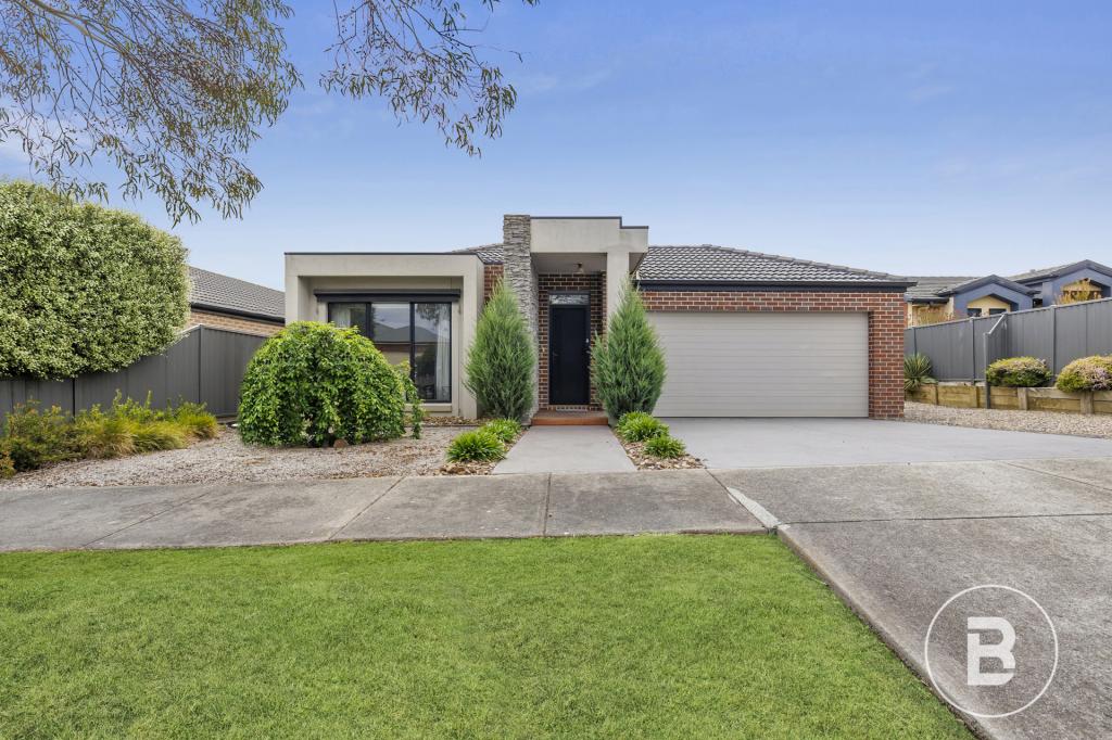 5 Chilton Cl, Winter Valley, VIC 3358