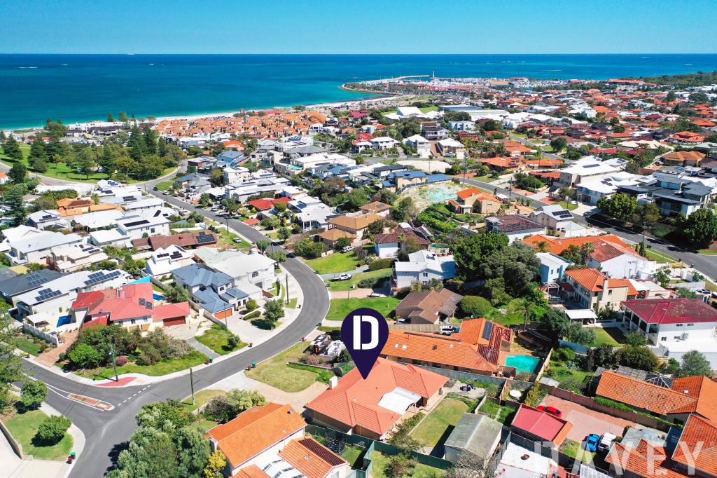 23 Hood Tce, Sorrento, WA 6020