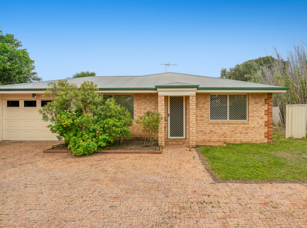 52b Wroxton St, Midland, WA 6056