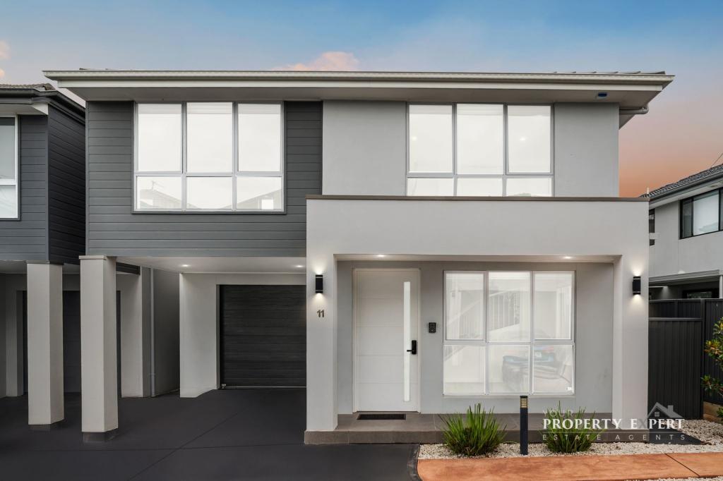 11 WALCROW GLD, MARSDEN PARK, NSW 2765
