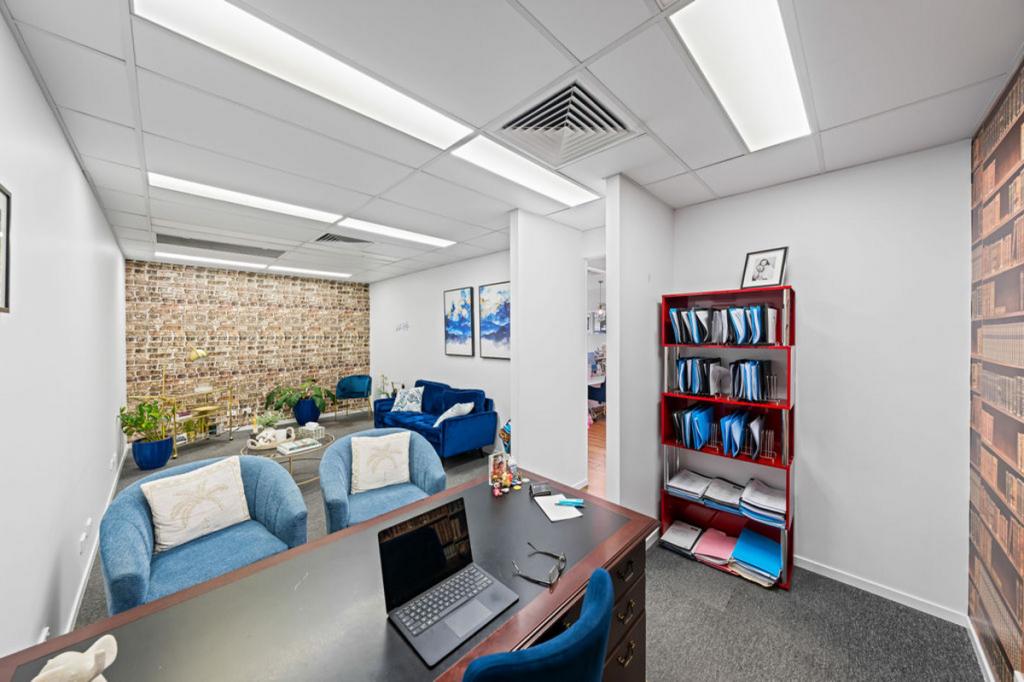 679 Sherwood Rd, Sherwood, QLD 4075