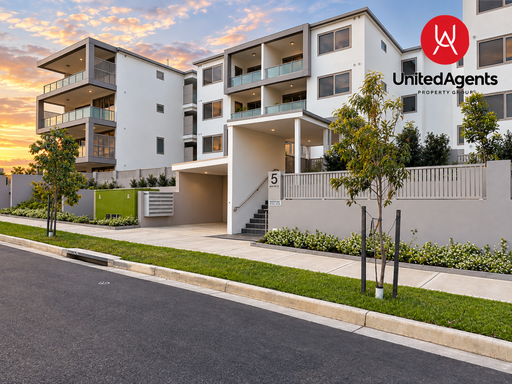 1/5 Drinkwater Lane, Edmondson Park, NSW 2174