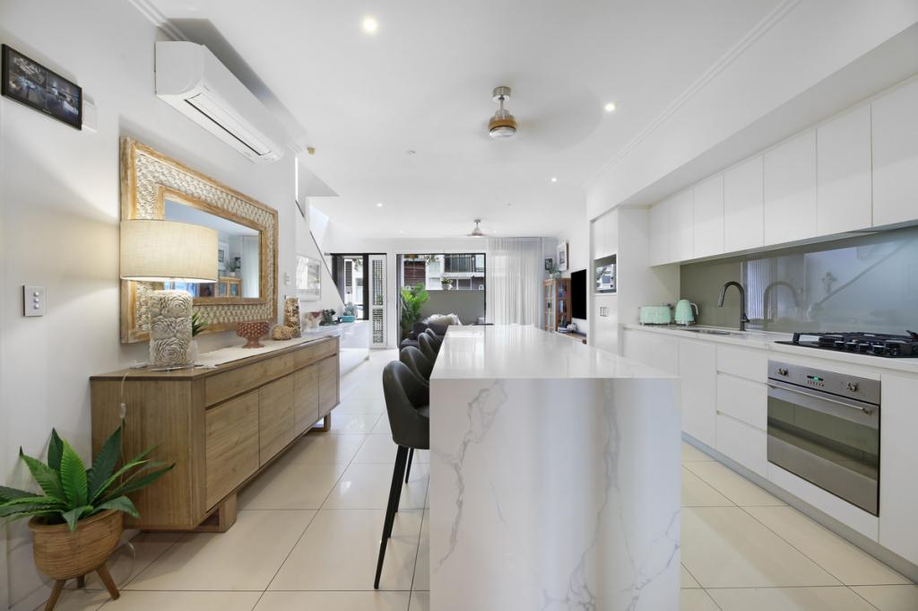 10/9 Moores Cres, Varsity Lakes, QLD 4227