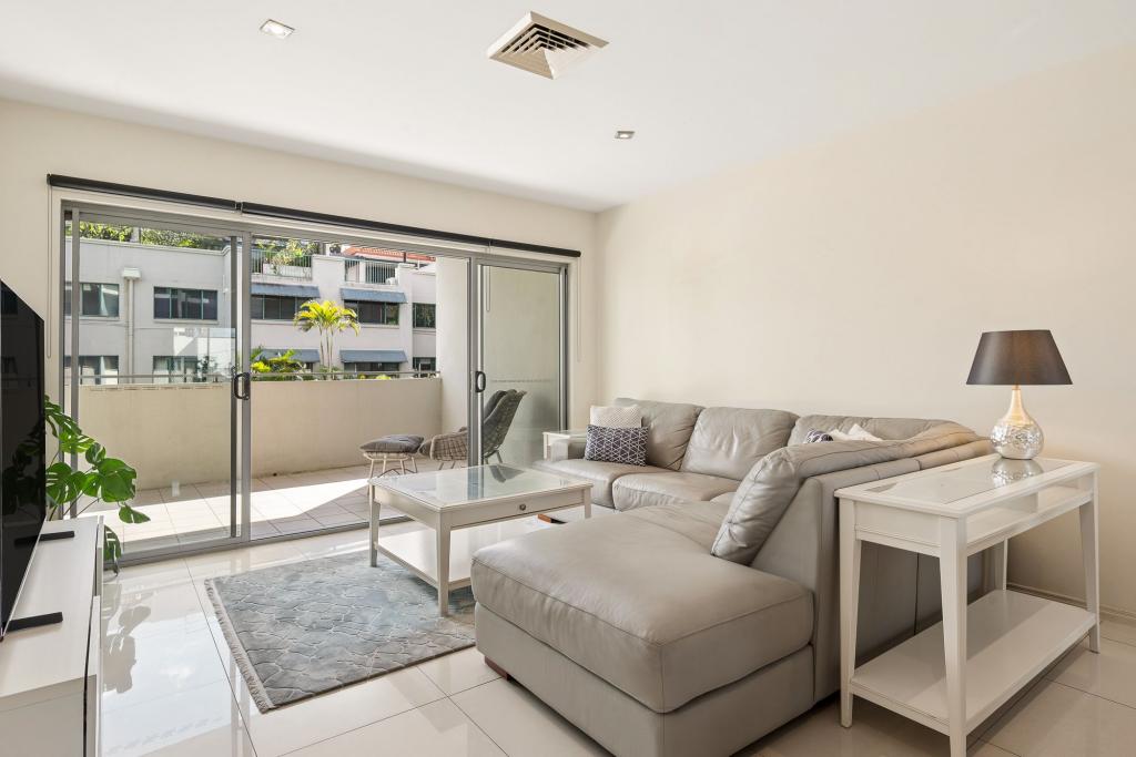 2/215 Wellington Rd, East Brisbane, QLD 4169