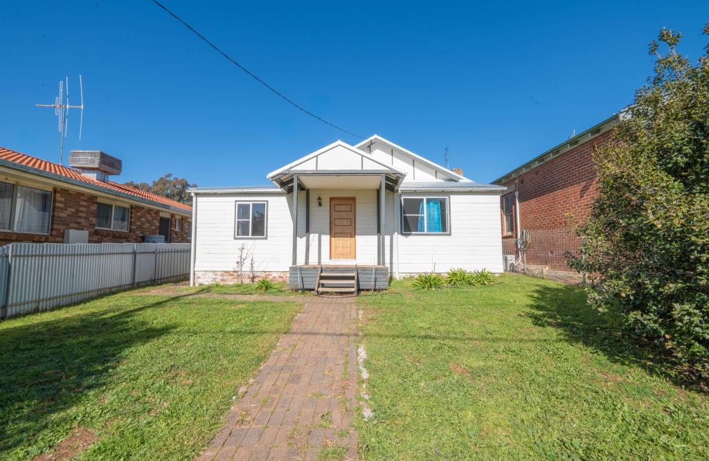53 Woodward St, Parkes, NSW 2870