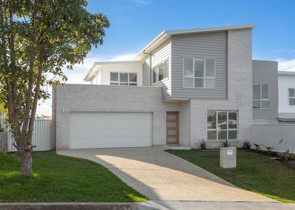 1 Ondaroo Crst, Old Bar, NSW 2430
