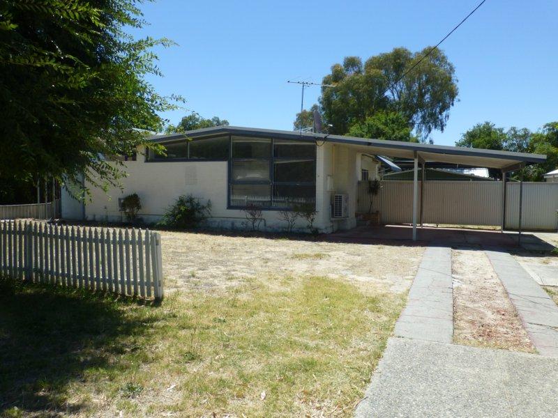 20 Kenmare Ave, Thornlie, WA 6108