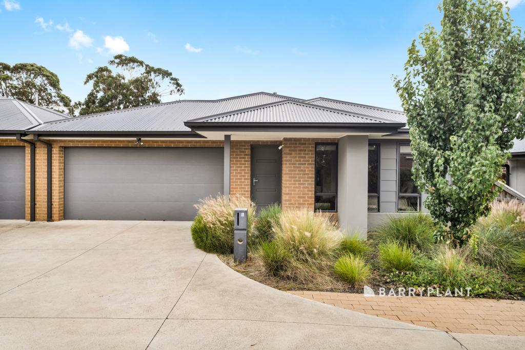 5 Statesman Cl, Beaconsfield, VIC 3807