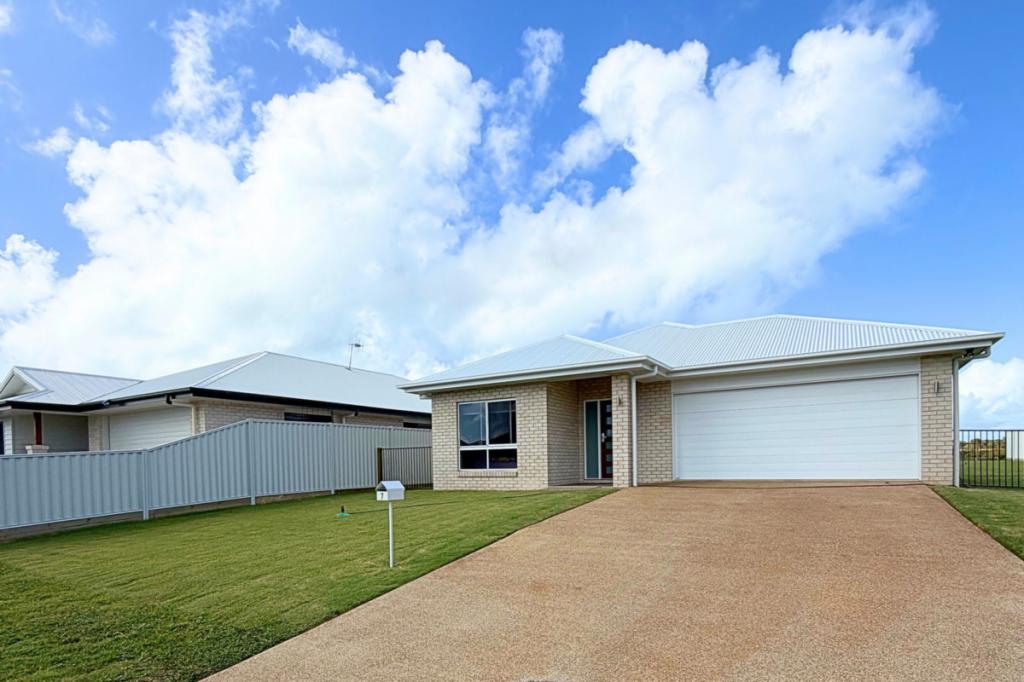 7 GREENWAY DR, CORAL COVE, QLD 4670