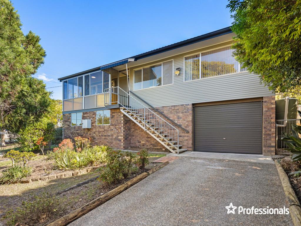 1 Wandearah Cres, Ferny Hills, QLD 4055