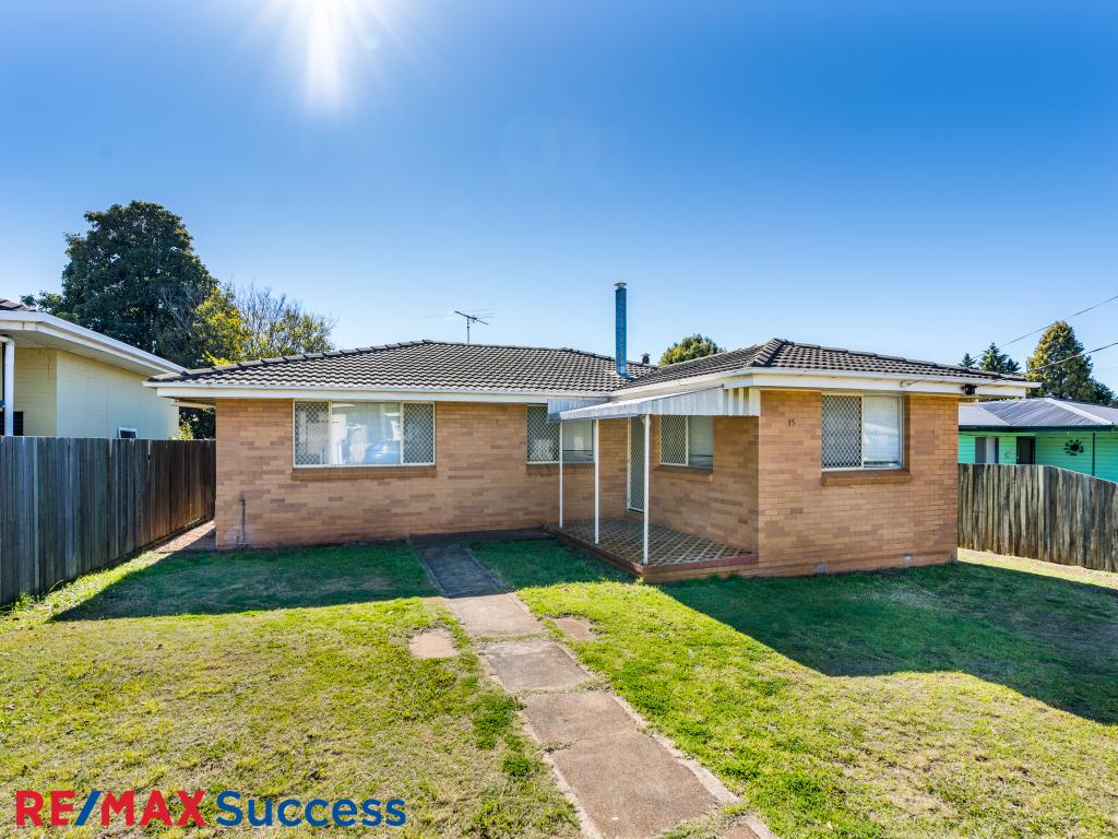 15 Dalgleish St, South Toowoomba, QLD 4350