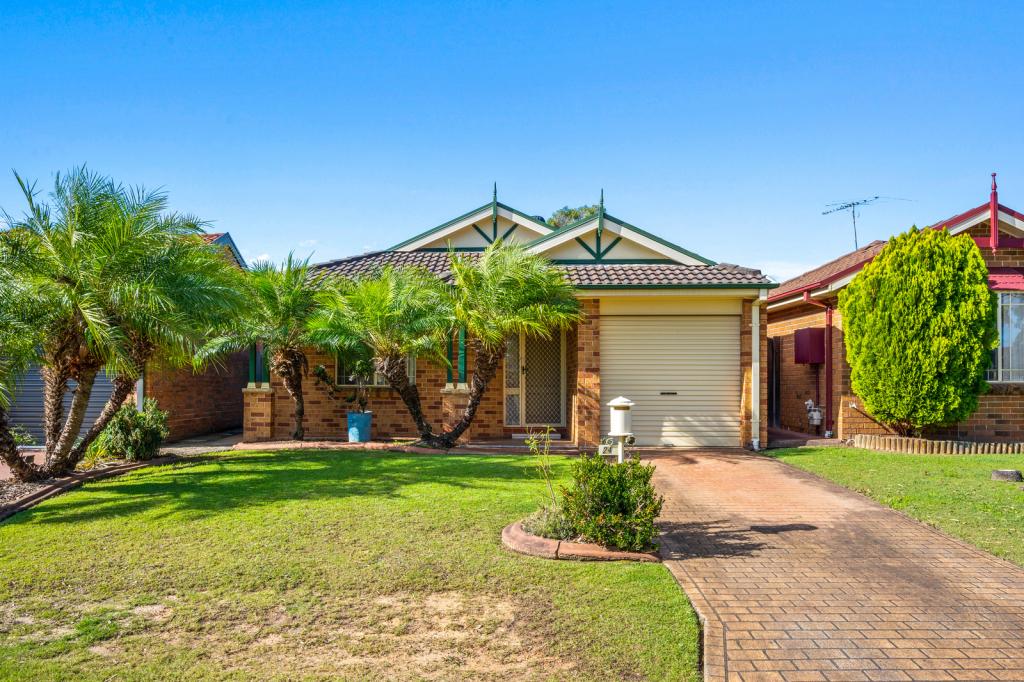 24 Daintree Dr, Wattle Grove, NSW 2173