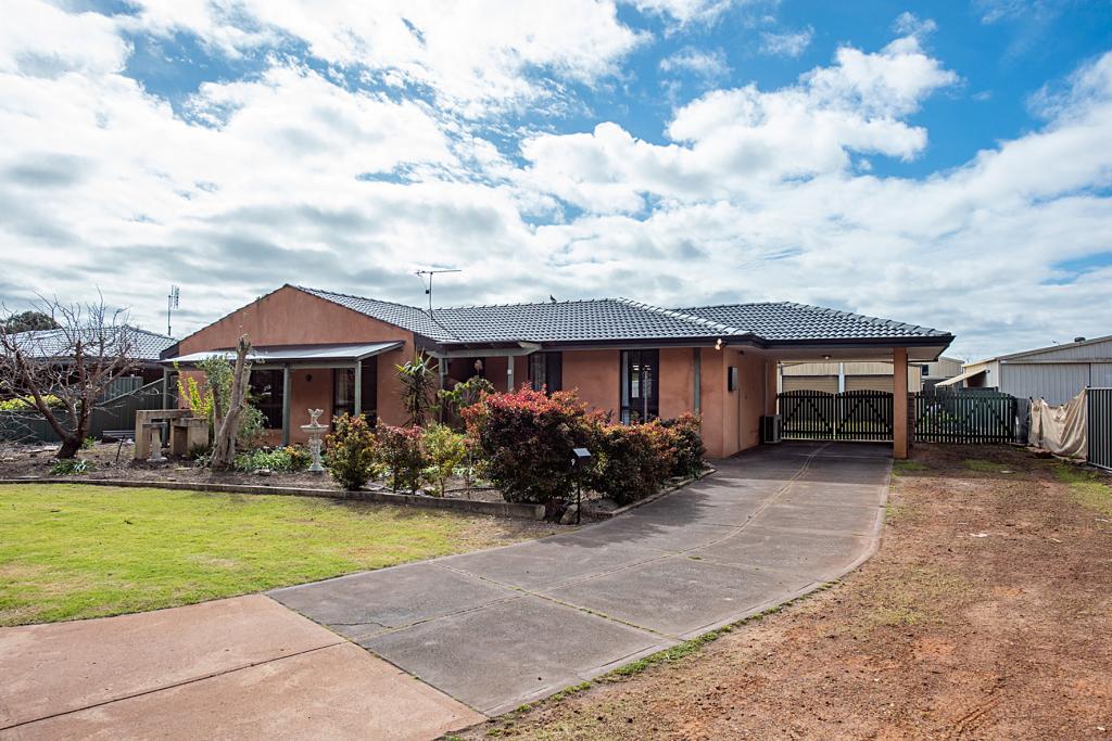 9 Langridge Pl, West Busselton, WA 6280