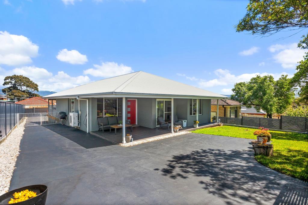 10 Freeman Pde, Mount Warrigal, NSW 2528