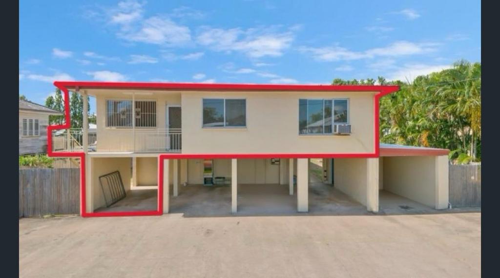 1/32 Albury St, Pimlico, QLD 4812