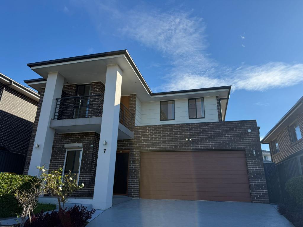7 Steenson St, Edmondson Park, NSW 2174