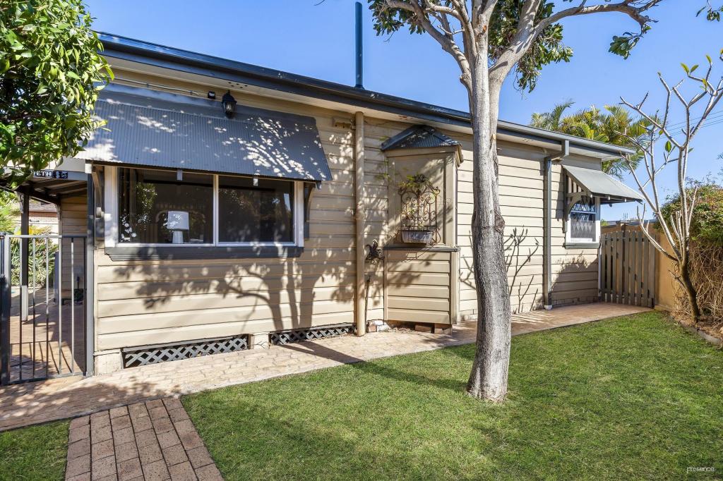 237 Beaumont St, Hamilton South, NSW 2303