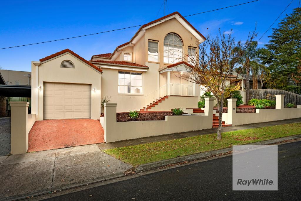 90 ARTHUR ST, BUNDOORA, VIC 3083