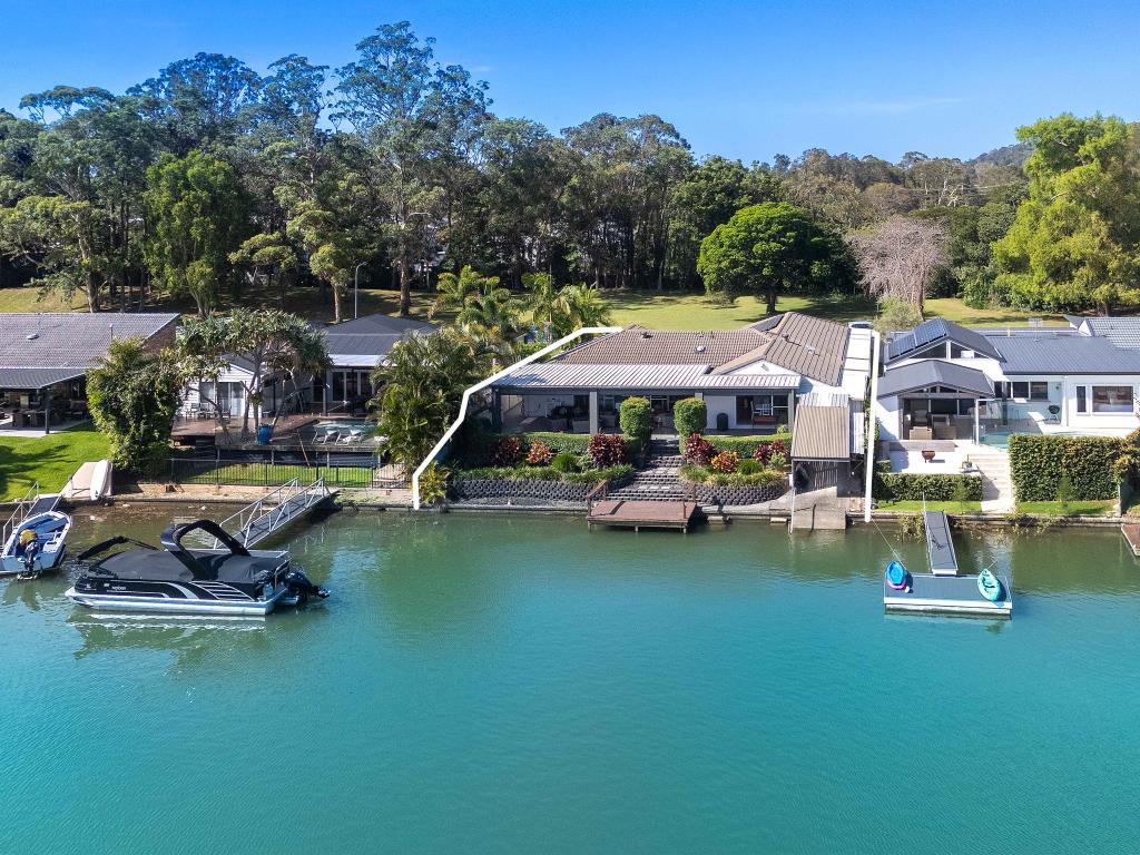 6 Bradshaw Dr, Currumbin Waters, QLD 4223