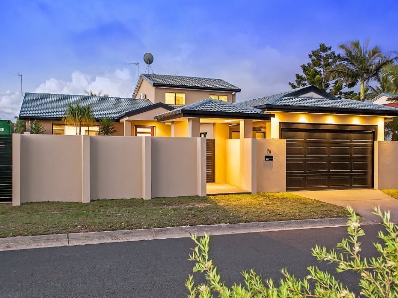 75 Hooker Bvd, Broadbeach Waters, QLD 4218