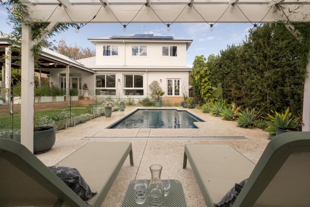 11 Hotchin St, Dalkeith, WA 6009