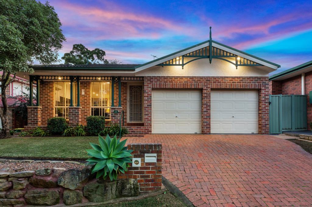 19 Bray Gr, Menai, NSW 2234